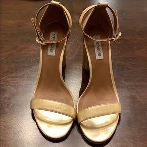 Steve Madden Shanna Pump Sz 9